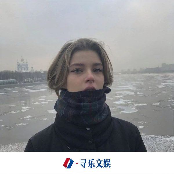 咫